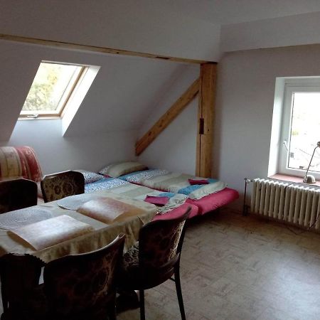 Apartman Police Nad Metuji Apartamento Exterior foto