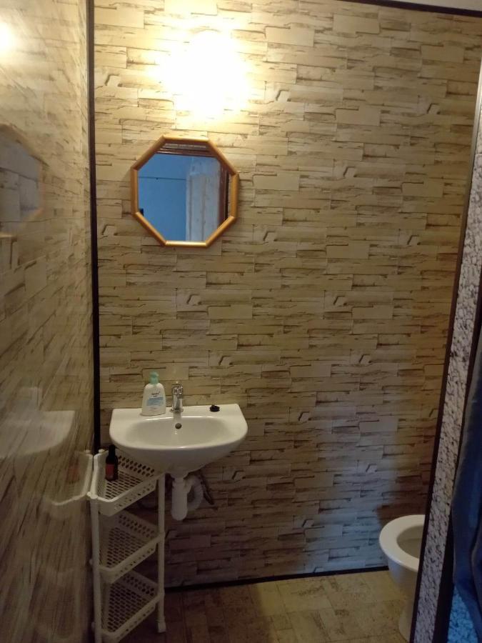 Apartman Police Nad Metuji Apartamento Exterior foto